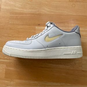 Nike Air Force 1 '07 LX (Mens 8 / Women 9.5) Light Bone/ Grey/ Milk/ Vanilla